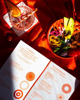 Leo-Constantin-Scheichenost-Creative-Director-Consulting-Markenaufbau-Branding-4 Leo-Constantin-Scheichenost-Creative-Director-Consultant-Entrepreneur