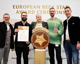 HFA-Studio-Branding-Packaging-Graphic-Design-Werbeagentur-Brauton-Bier-Mit-Musikgeschmack-Art-Direction-4 Leo-Constantin-Scheichenost-Creative-Director-Consultant-Entrepreneur